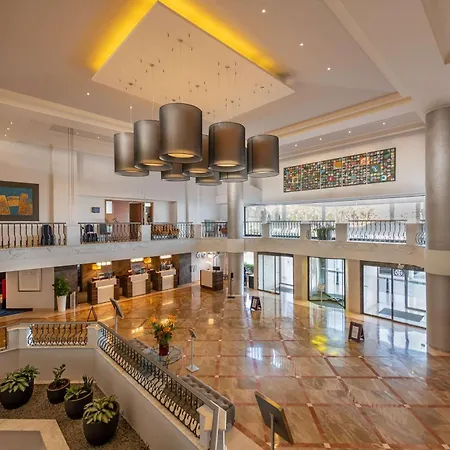 Radisson Blu Resort, Malta Szálloda San Ġiljan