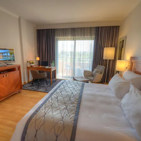 Radisson Blu Resort, Malta Szálloda San Ġiljan