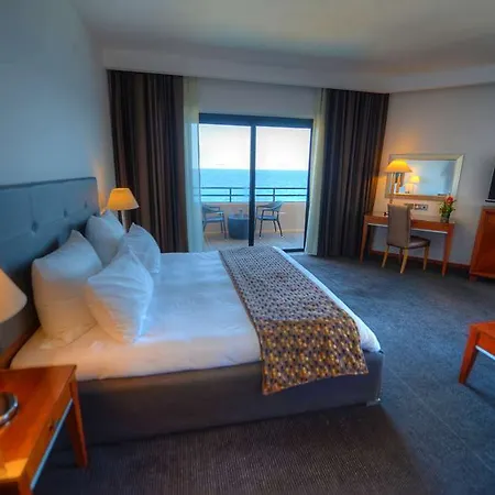 Radisson Blu Resort, Malta Szálloda San Ġiljan